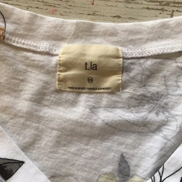 Anthropologie t.la Rooney White Floral Peplum Top - Picture 8 of 9